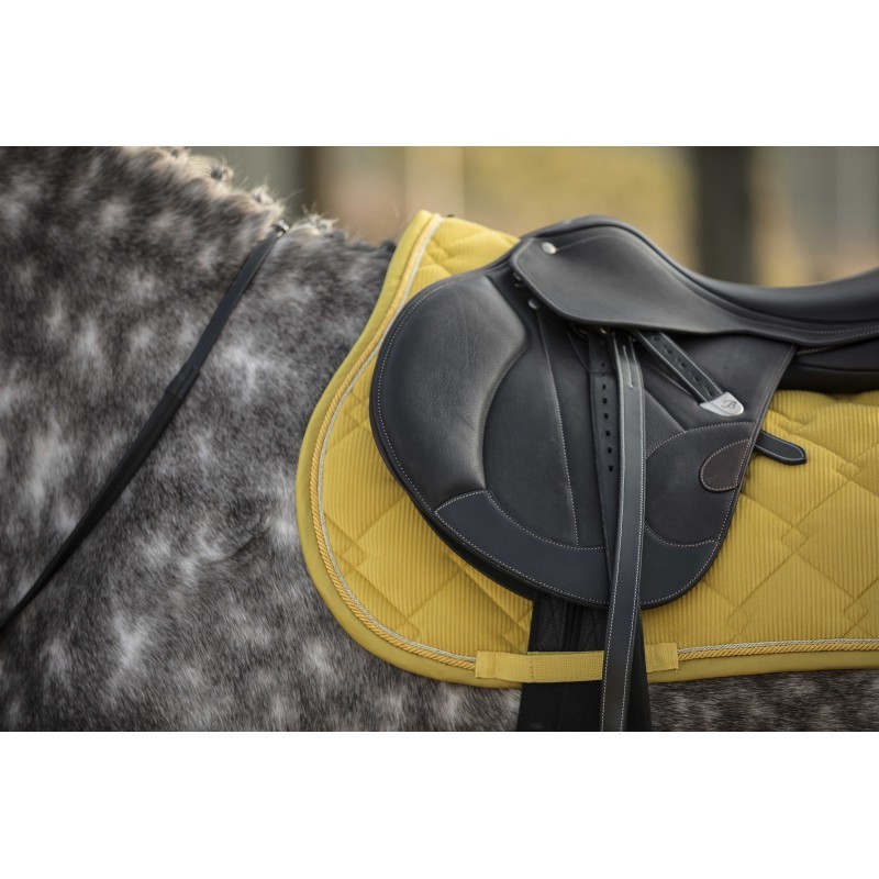 tapis-de-selle-lami-cell-luxor (1).jpg