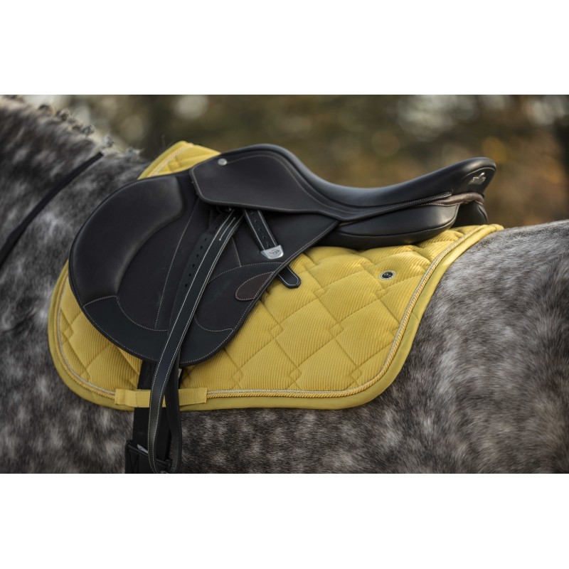 tapis-de-selle-lami-cell-luxor (3).jpg