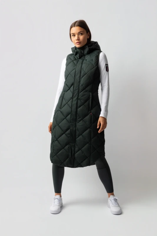 Długi ocieplany bezrękawnik jeździecki.webp