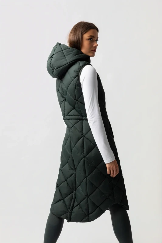 Długi ocieplany bezrękawnik jeździecki1.webp